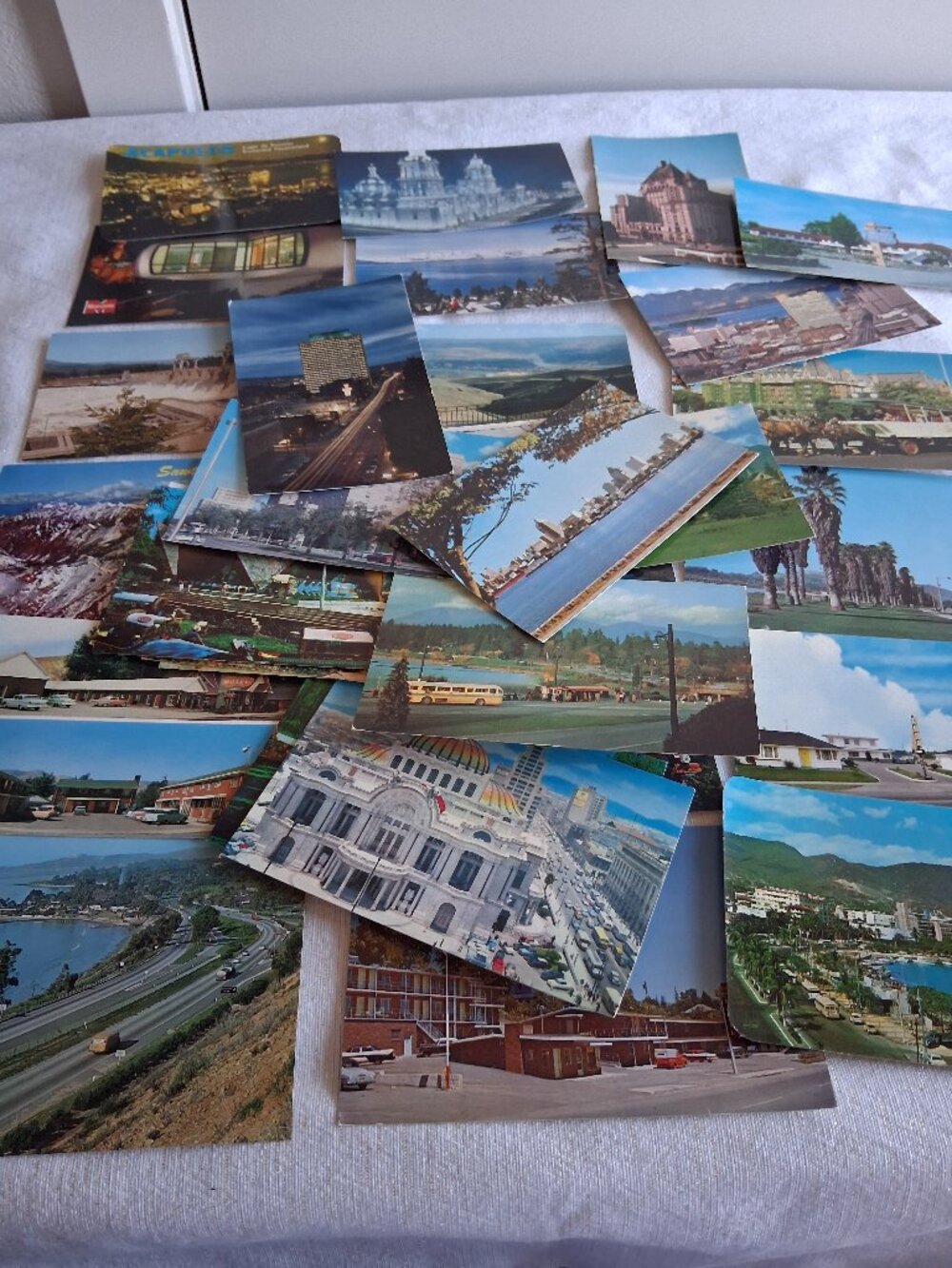 VTG Souvenir Folder Postcards Travel Lot Canada California Mexico Yellowstone